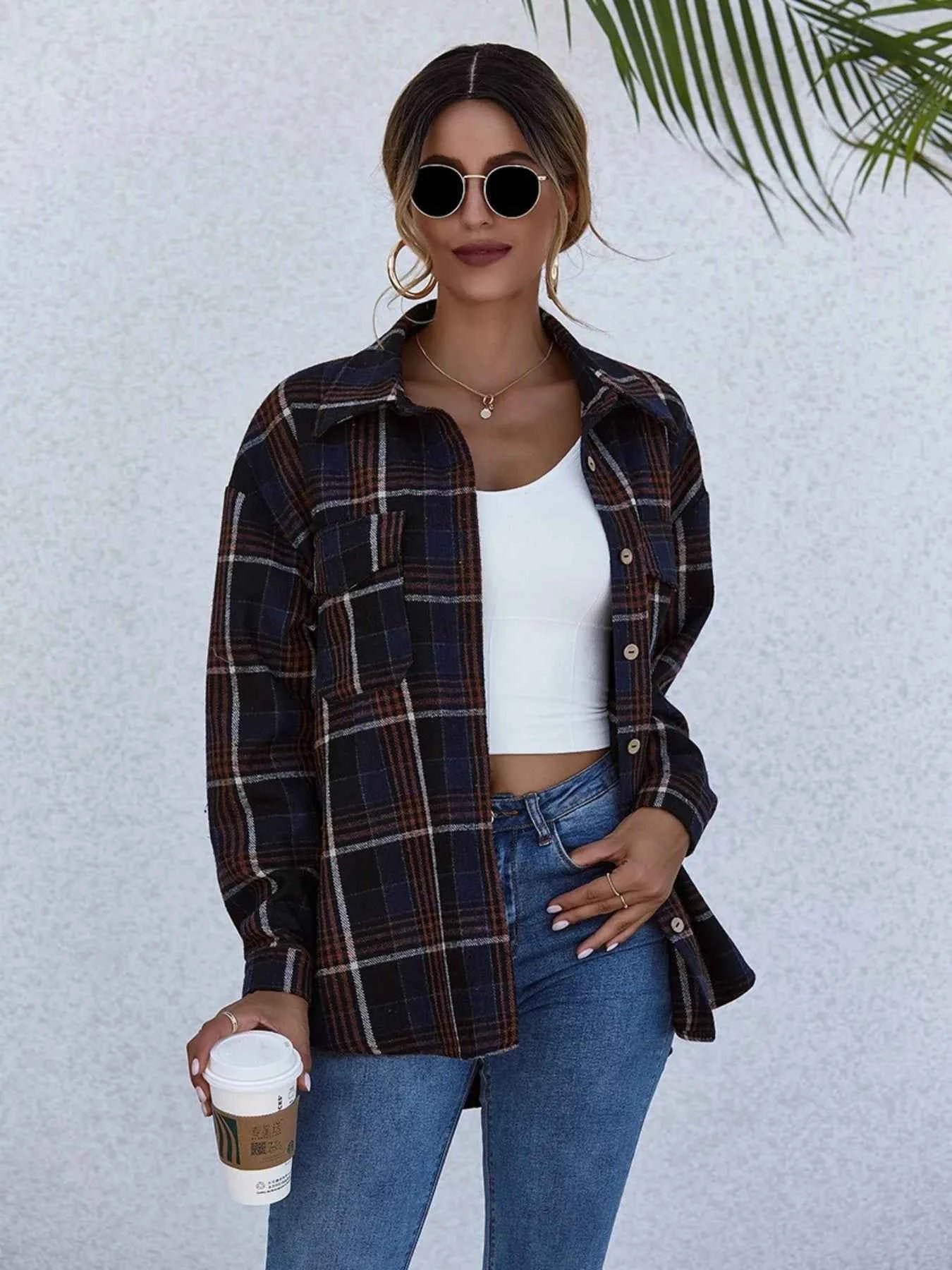 Plaid Button-Up Long Sleeve Shirt d2b7cba5-641b-4dfc-8a65-e13d354a540b-Max-Origin