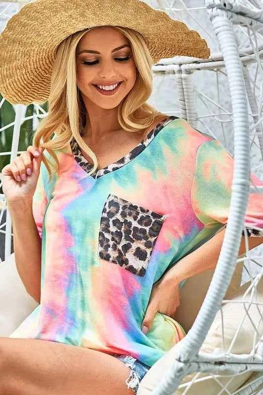 Tie Dye Print V Neck Top With Front Patch Pocket d2cc174949e647609d092dd4fc150e90-Max-Origin