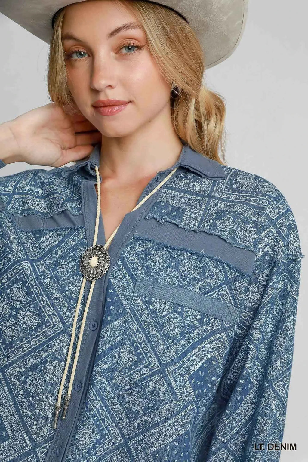 Umgee Paisley Print Denim Shirt Jacket d2d73ff6-60de-410c-af67-fdd93719596c-Max-Origin