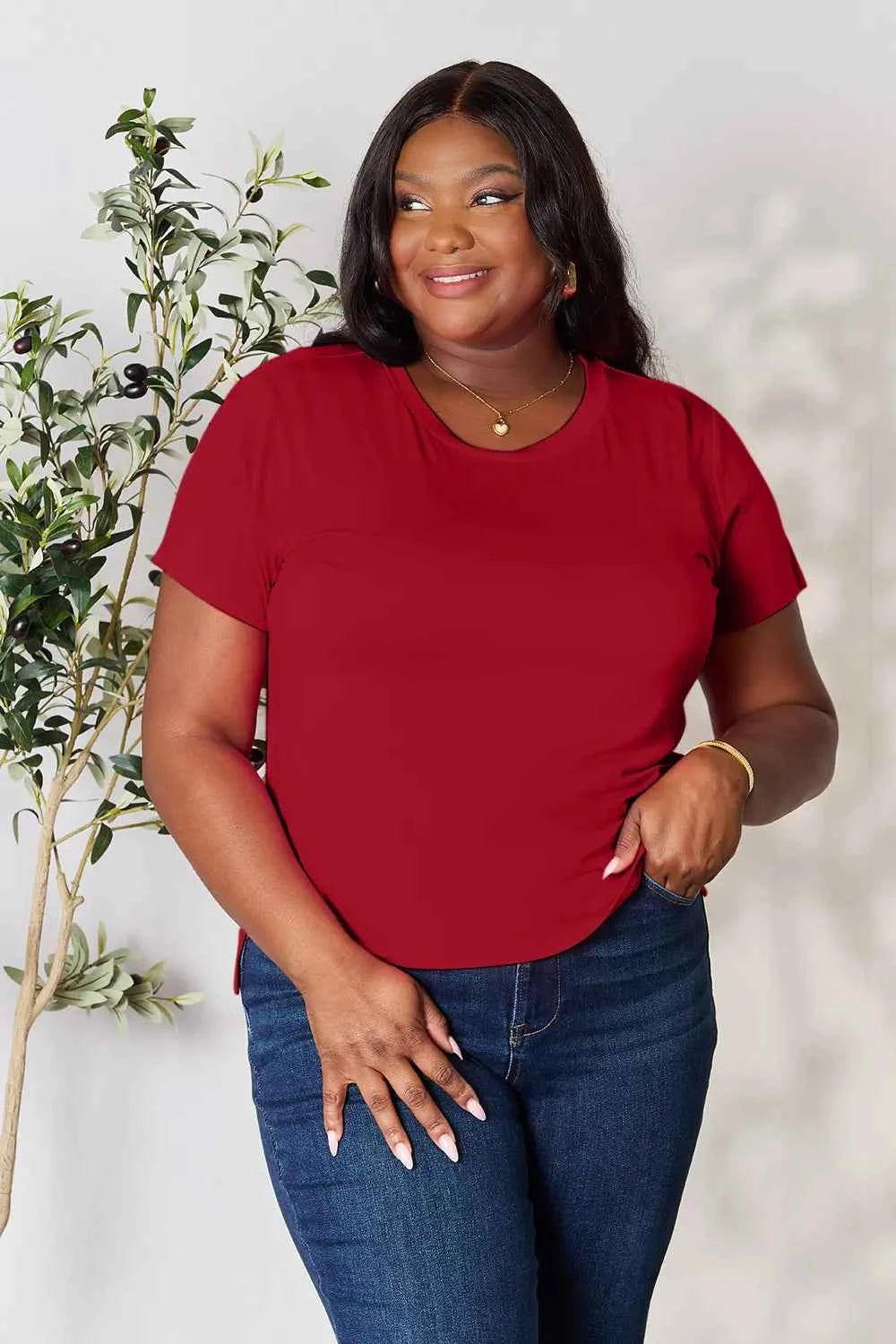 Basic Bae Full Size Round Neck Short Sleeve T-Shirt d33456b851c54516840c8745d2010651-Max