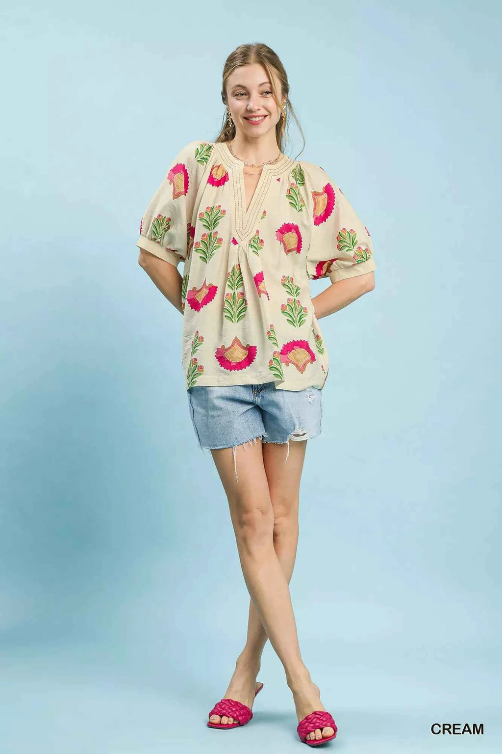 Umgee Abstract Print Blouse with Ruched Detail d3370adb-2345-4012-a5a5-666d6d2e9079-Max-Origin