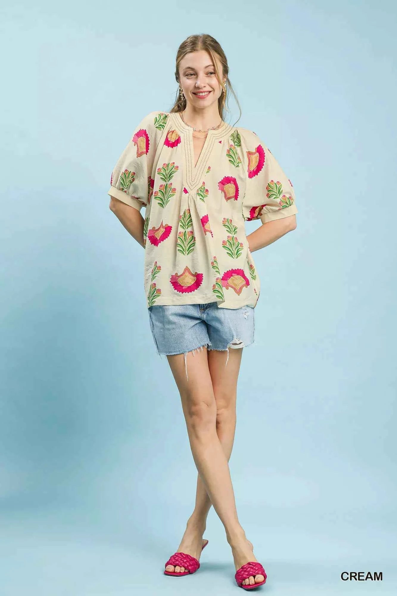 Umgee Abstract Print Blouse with Ruched Detail d3370adb-2345-4012-a5a5-666d6d2e9079-Max-Origin