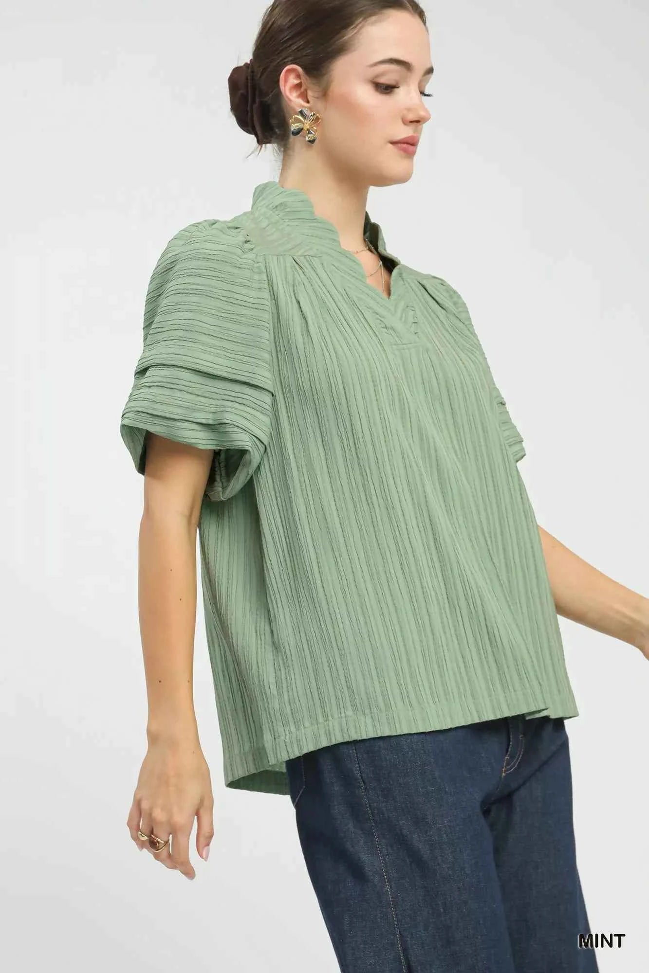 Umgee Seersucker Bubble Sleeve V-Neck Blouse d350d6e6-7b4d-49d0-a044-11d4c78ac98f-Max-Origin