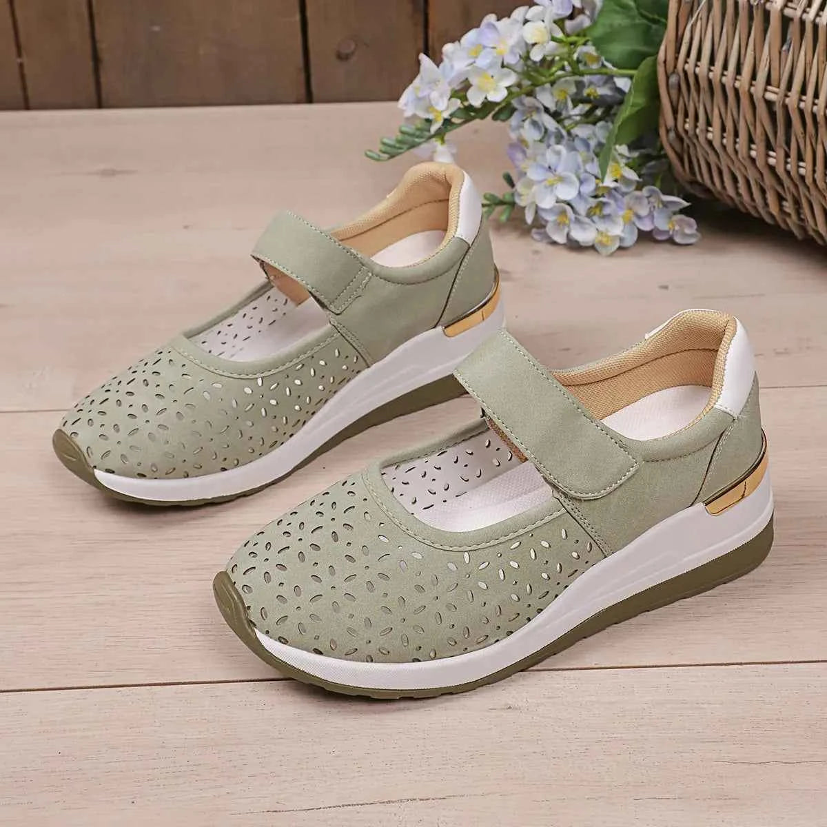 Breathable Wedge Sandals d35539e2533c4e9a8b958303deafa8ca-Max-Origin