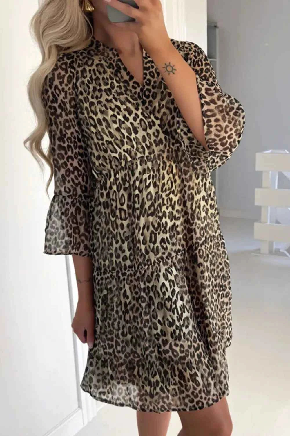 Leopard Print Relaxed Fit Notched Dress d36407e3-0b29-408b-b676-11e2a2a5bc35-Max-Origin