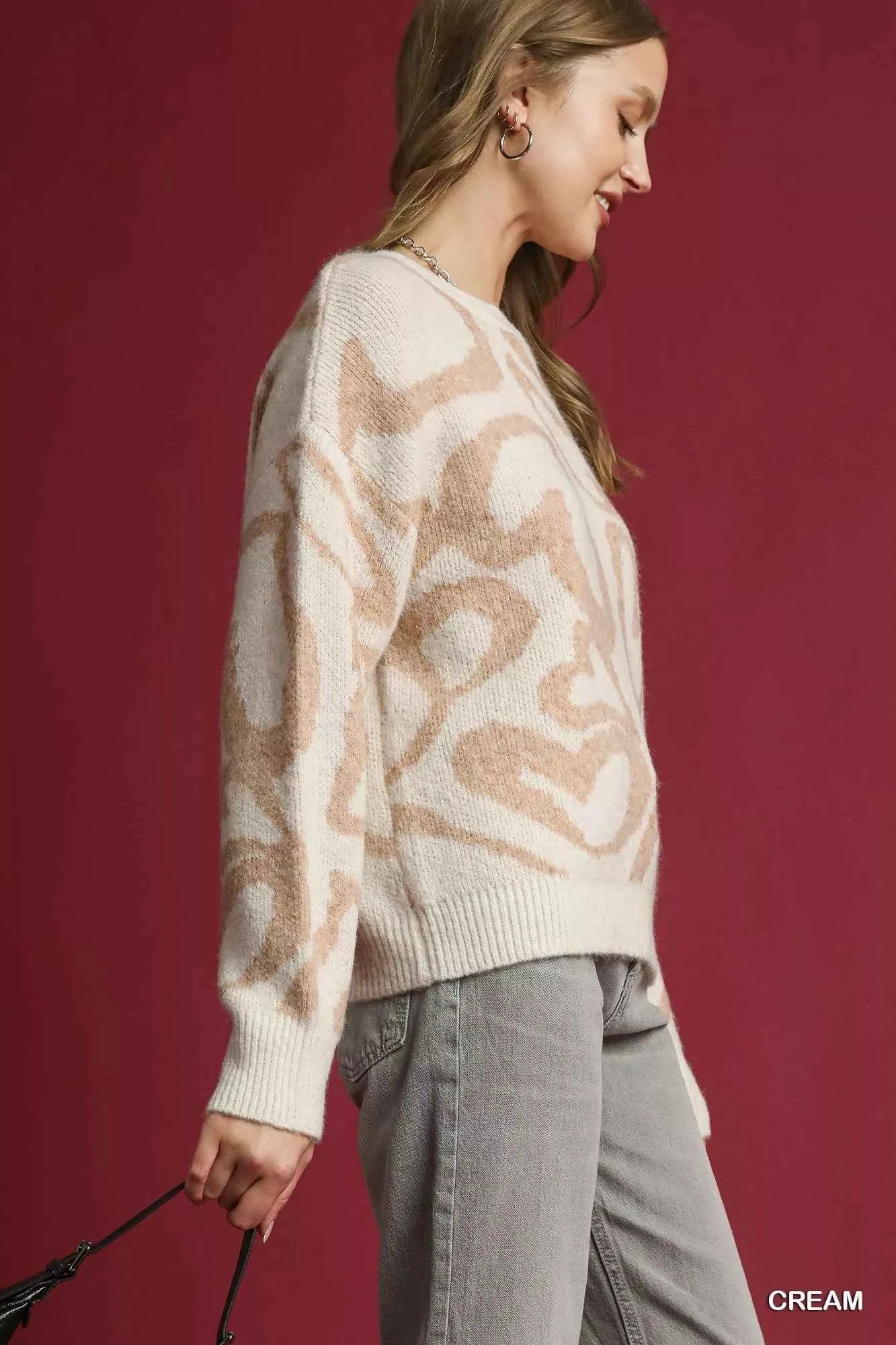 Umgee Heart Print Crew Neck Sweater d36c66b6-91c8-4c2a-84b7-1b1cb1e8b45c-Max-Origin