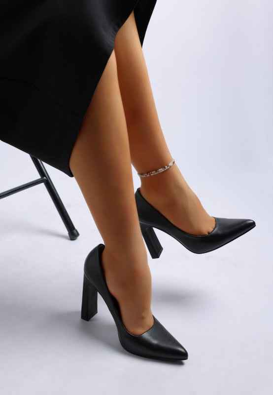 Shacarri Faux Leather Pumps d387a505-1562-4eda-8aeb-0e7a656648e8