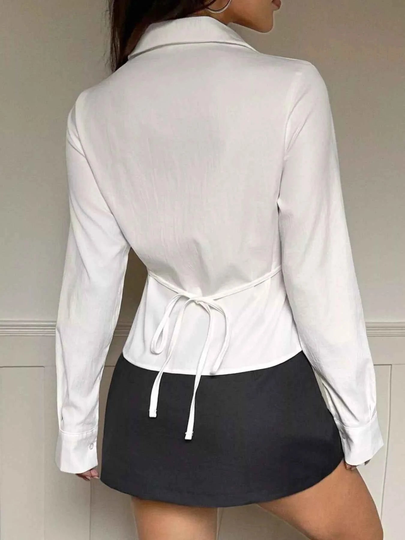 Button-Down Long Sleeve Fitted Shirt d3b40f16-b075-4ee5-bd15-f844405e765e-Max-Origin