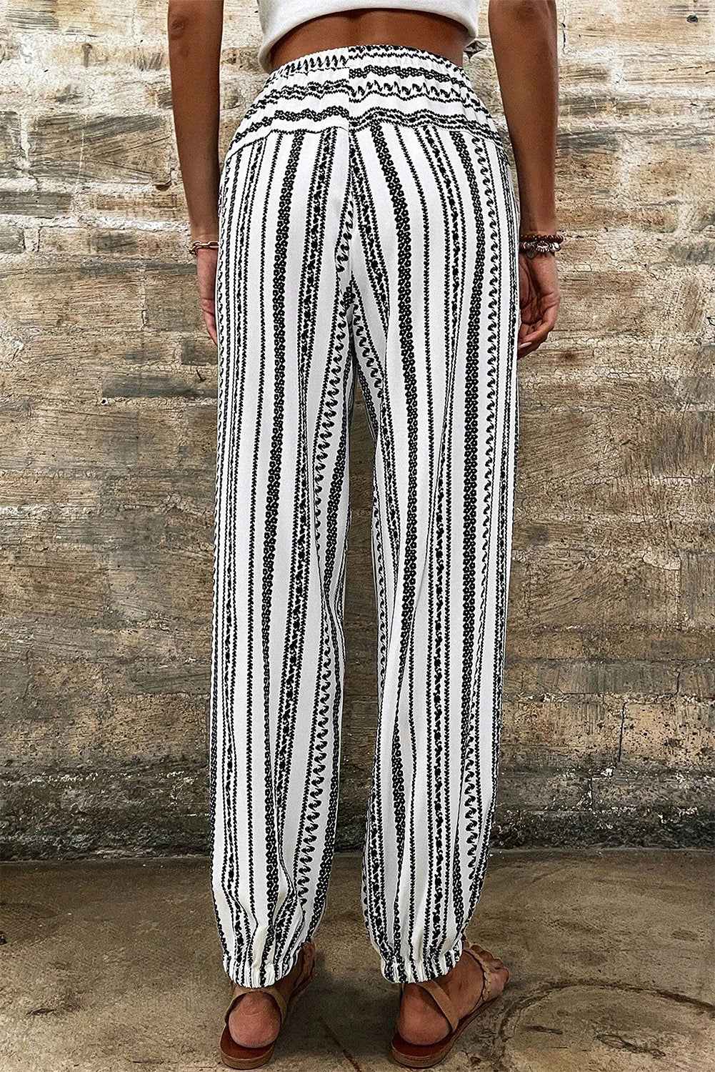 Black Stripe Geometric Print Drawstring Cuff Pants d3c6995b15d02965