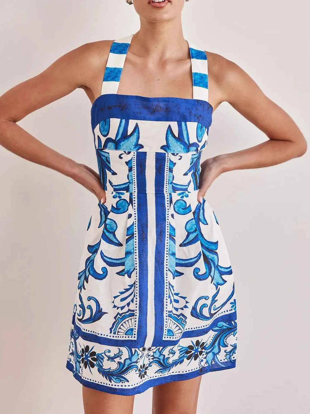 Printed Square Neck Midi Dress d3d131c5-42e2-461d-bd98-c37b5dd6ba35-Max-Origin
