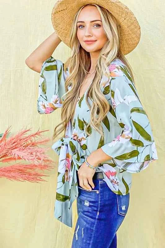 And The Why Front Tie Knot Floral Print Top d3fbd3cd422a419483b997e9d676cf91-Max-Origin