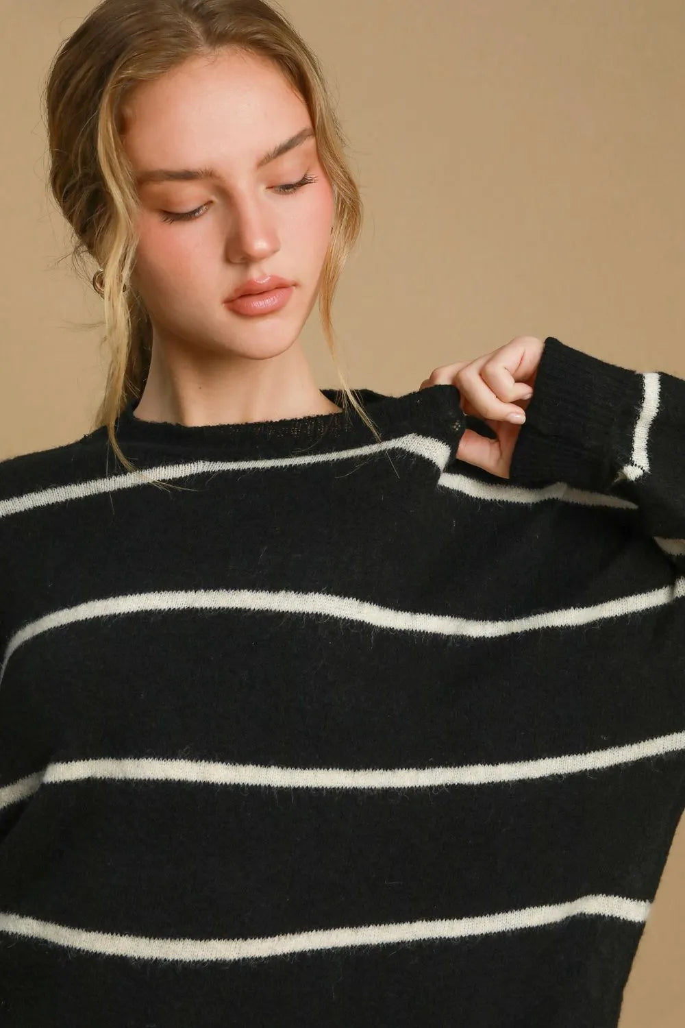 Umgee Wool Blend Striped Round Neck Sweater d4b9c526-90c2-4542-a409-d7db2a826240-Max