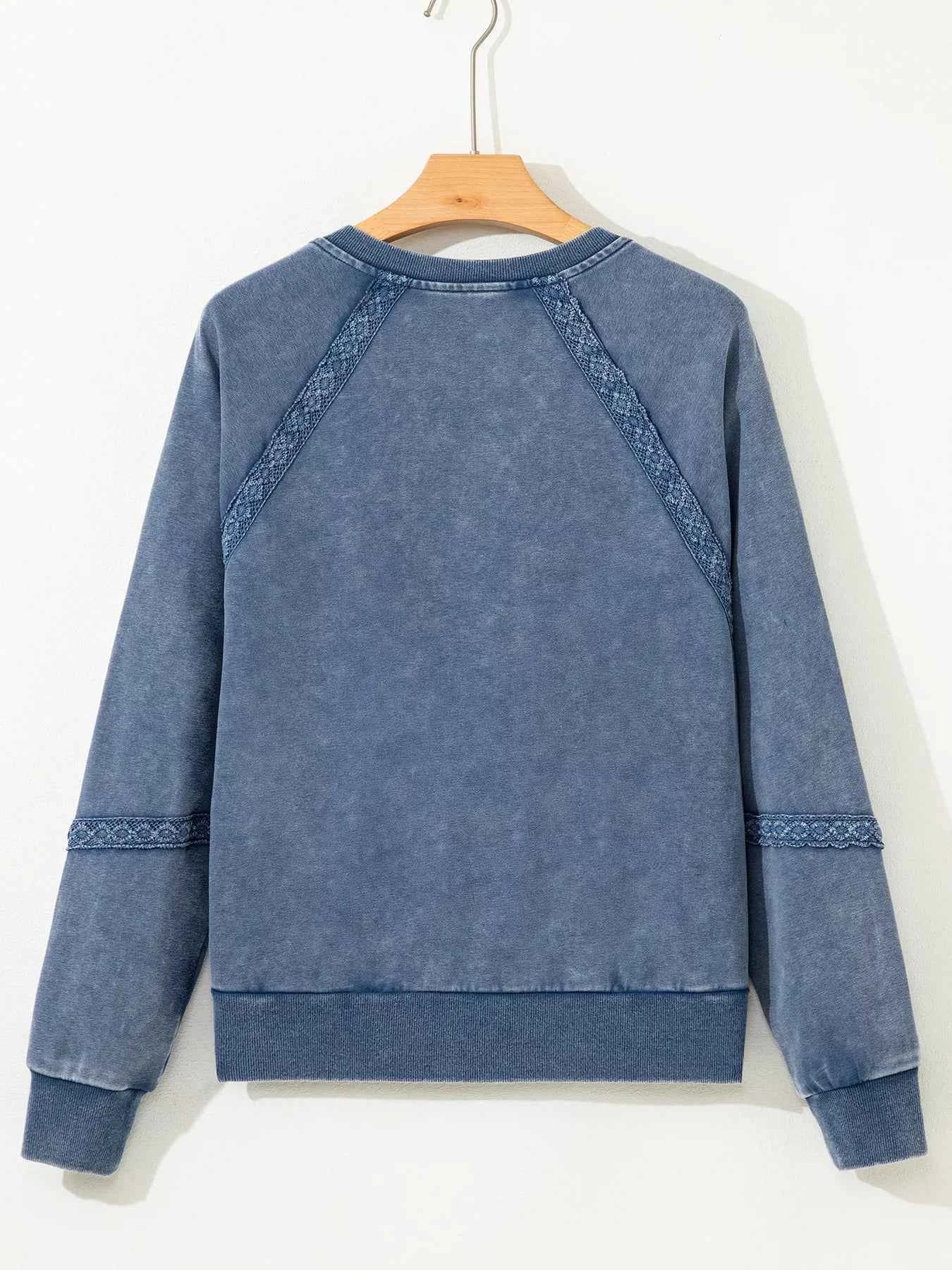 Lace Patchwork Detail Notched Neck Mineral Wash Baggy Sweatshirt d4c3caab8e874cacb0caa199ae7be1b0-Max-Origin