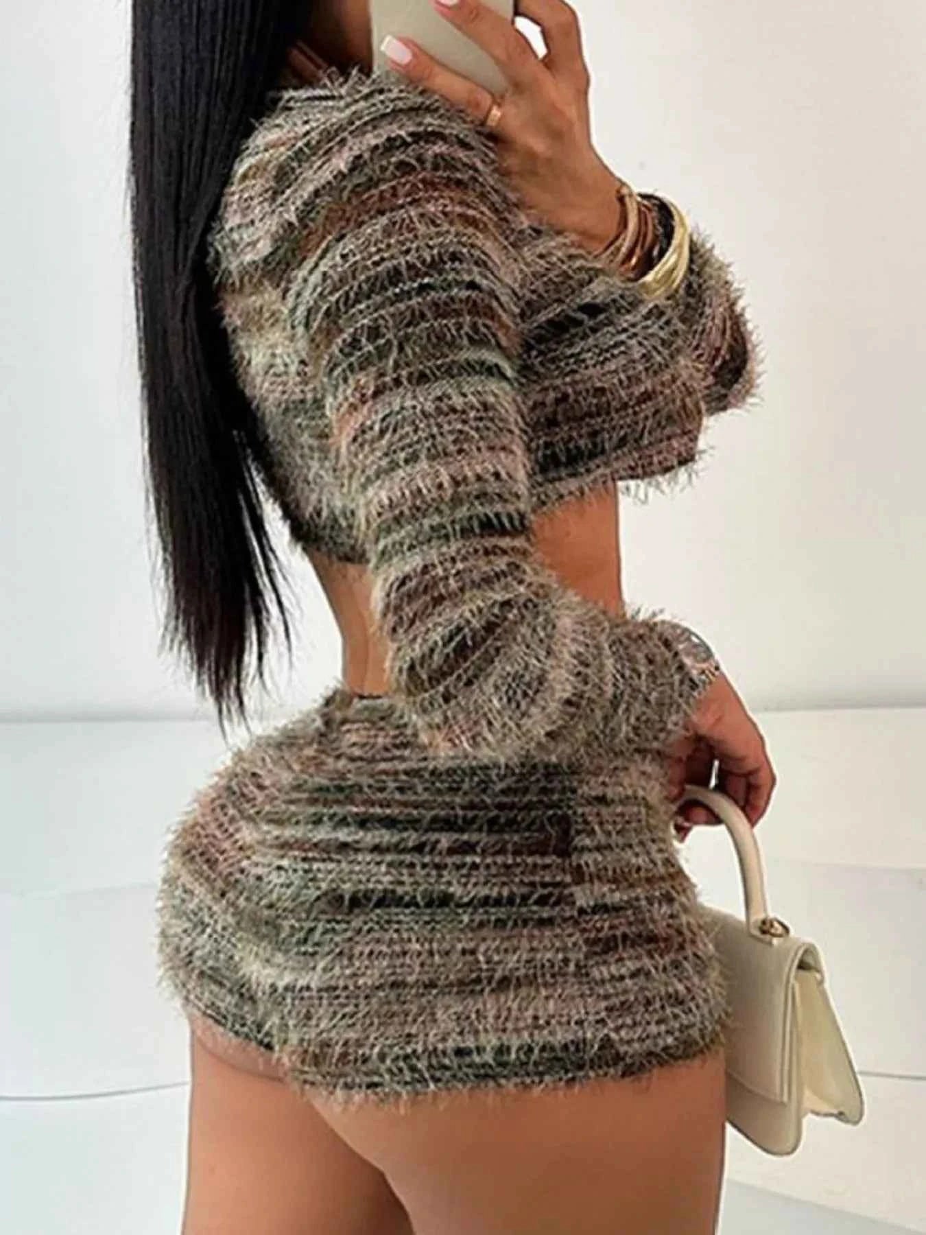 Square Neck Crop Top and Shorts Sweater Set d505494d-8e74-4f7f-8964-5b4c10f618f5-Max-Origin