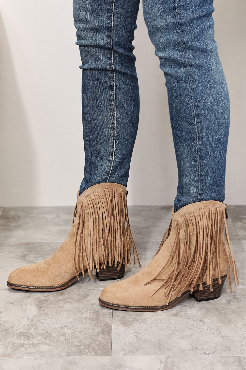 Legend Women's Fringe Cowboy Western Ankle Boots d5817c6126b24fa2bb0d0e1b32b7cf58-Max