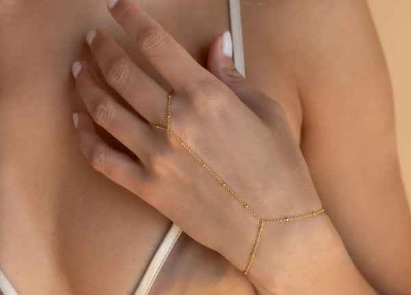 Minimalist Dainty Hand Chain Bracelet d5a9fec7-3d33-45f6-87b0-704f5f5c4936