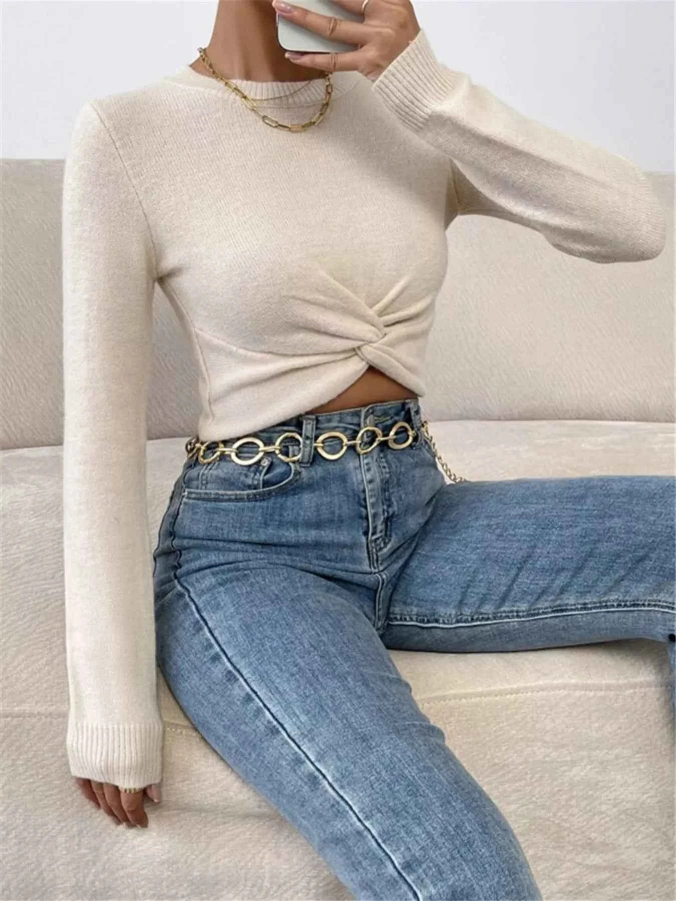 Twisted Front Cropped Knit Top d5f64dc4c92e4ebfb70ec7043bc129ba-Max-Origin