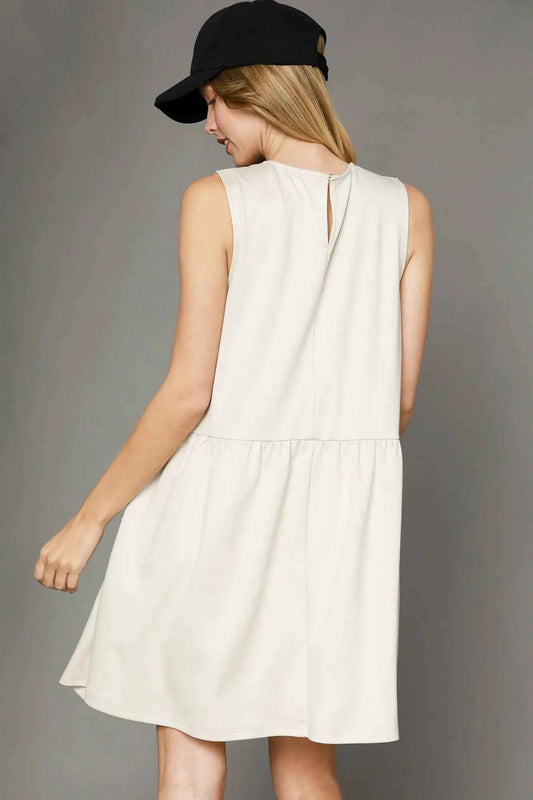 Round Neck Sleeveless Tank Dress with Pockets d5fc592e-a966-4827-aec7-32cab455cf51-Max-Origin