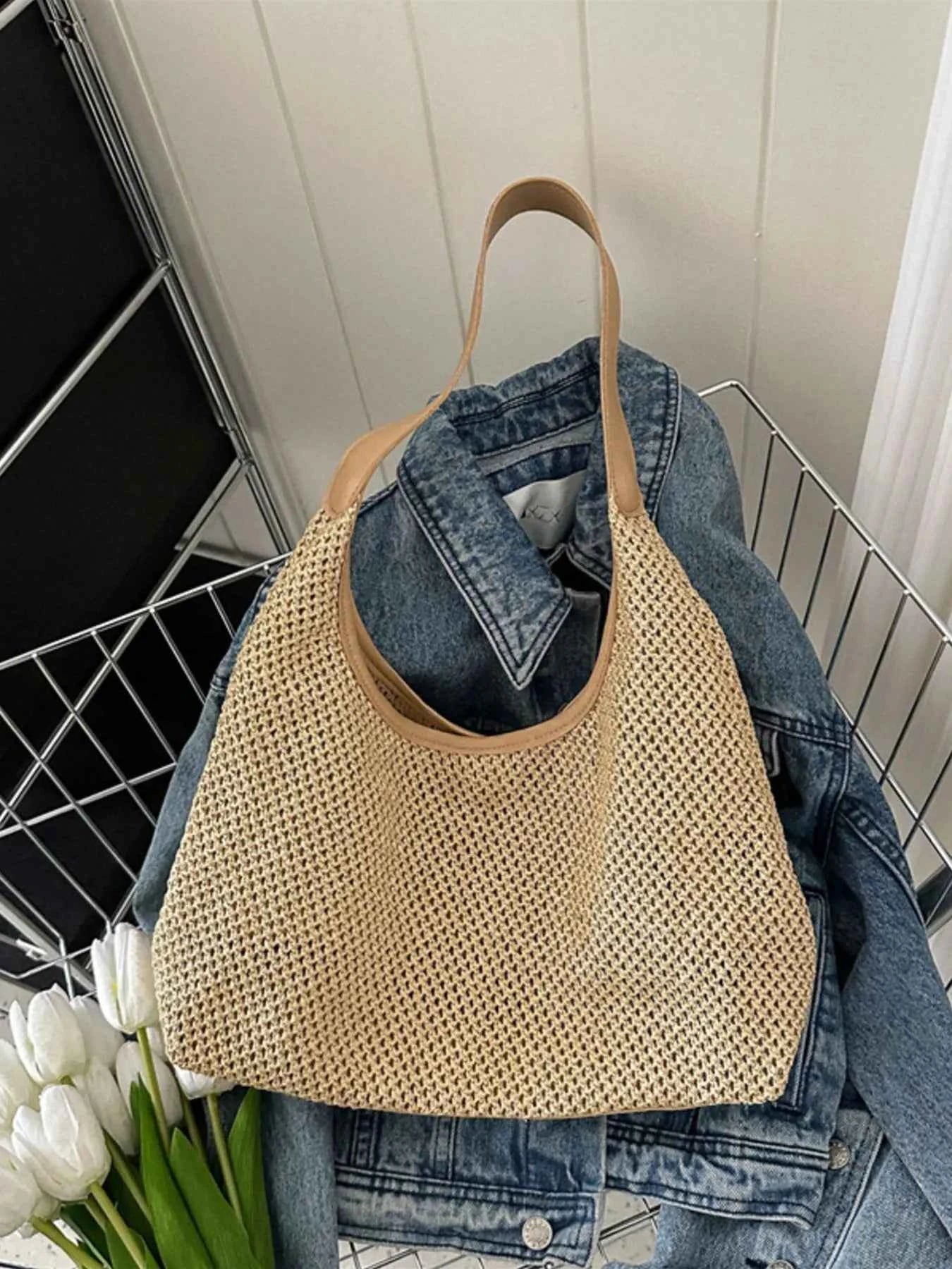 Woven Straw Shoulder Bag d61ad94e-3613-4019-9dca-00e1678340ac-Max-Origin