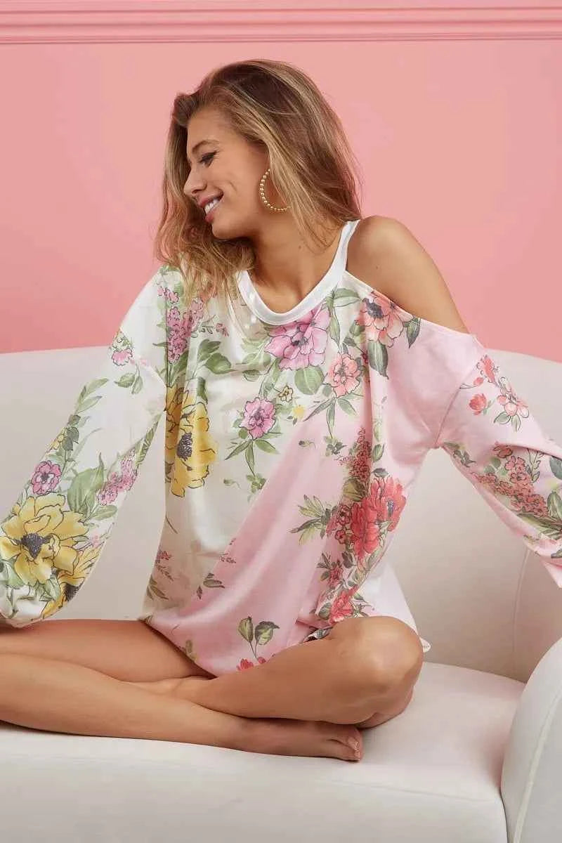 Floral Printed French Terry Color Block Top d66c48c9bba84b1c92218d59cdf51146-Max-Origin