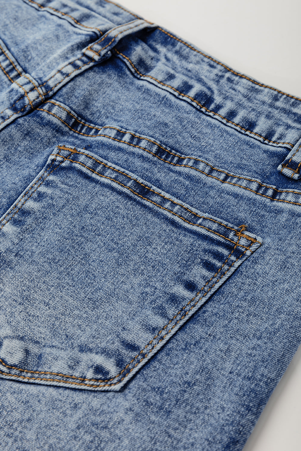 Myosotis Center Seam Straight High Waist Jeans d67802bd2add3a5a