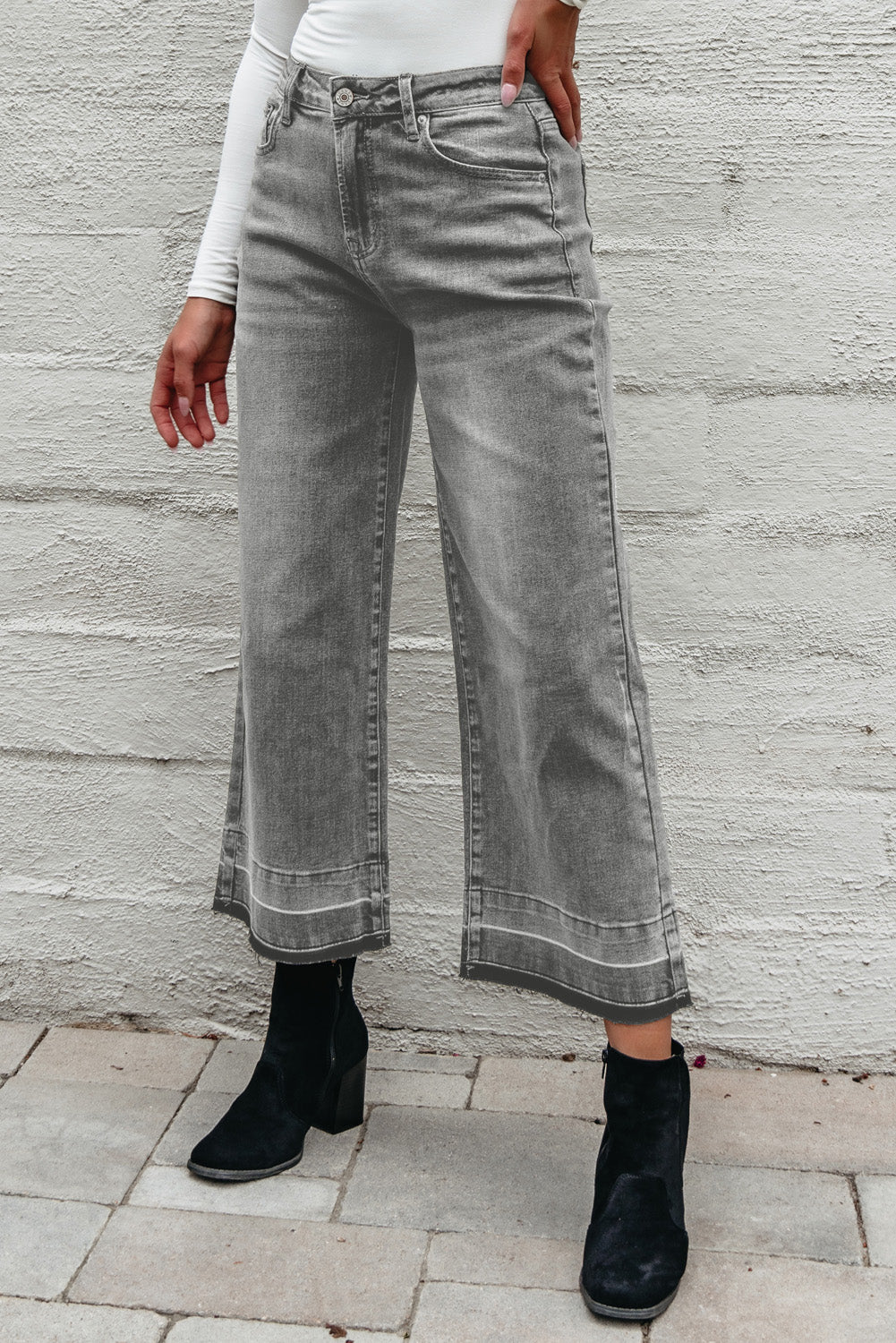 Gray Raw Hem Straight Leg Loose High Waist Jeans d6d4574187e3b79b