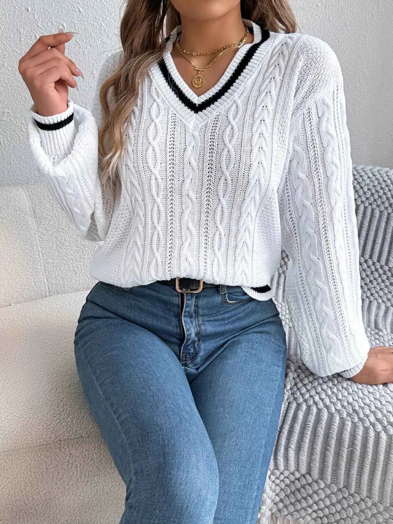 Cable Knit V-Neck Long Sleeve Sweater d730a3de6338417a865f8bde6c681dc5-Max-Origin