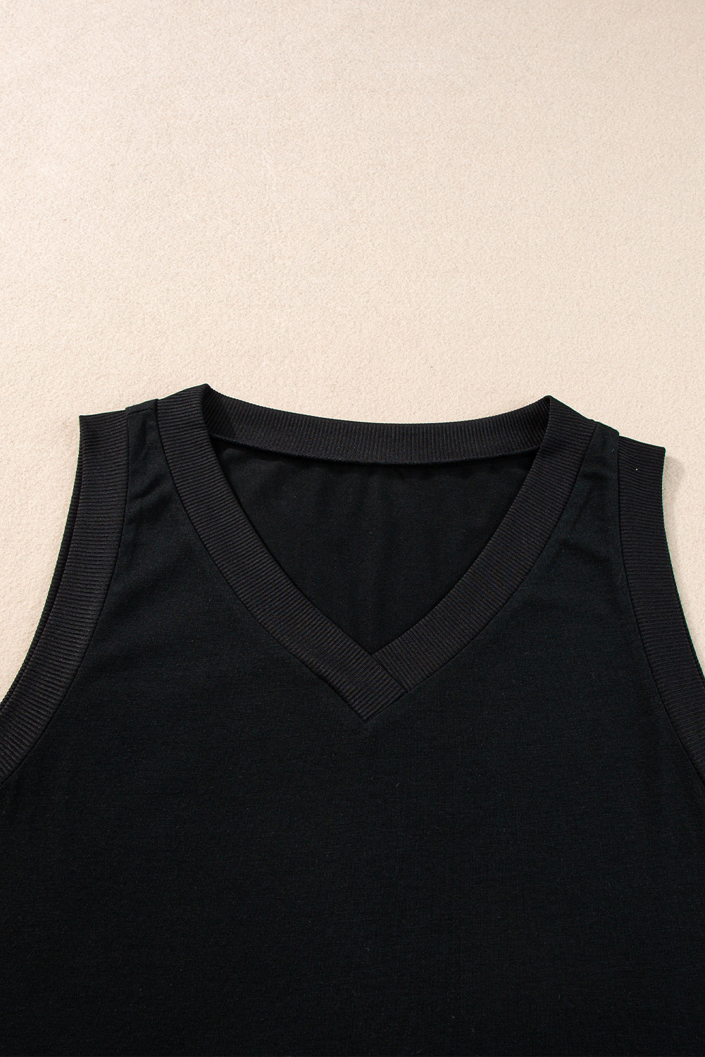 Mist Green Contrast Trim V-Neck Loose Fit Tank Top d774e0cff871daad