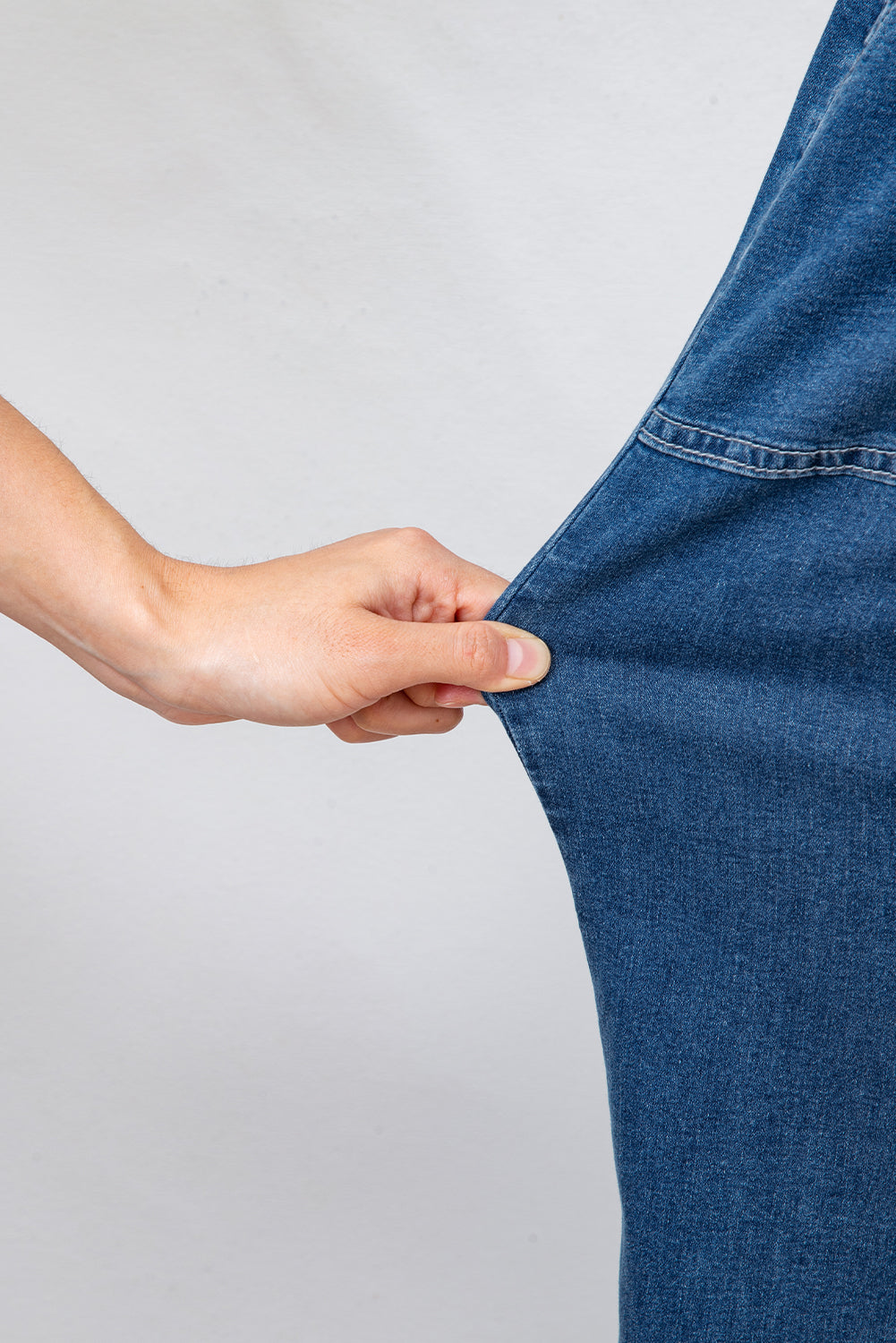 Sail Blue Plus Size Elastic Waist Ruffled Wide Leg Denim Pants d792e83676a1e4a9