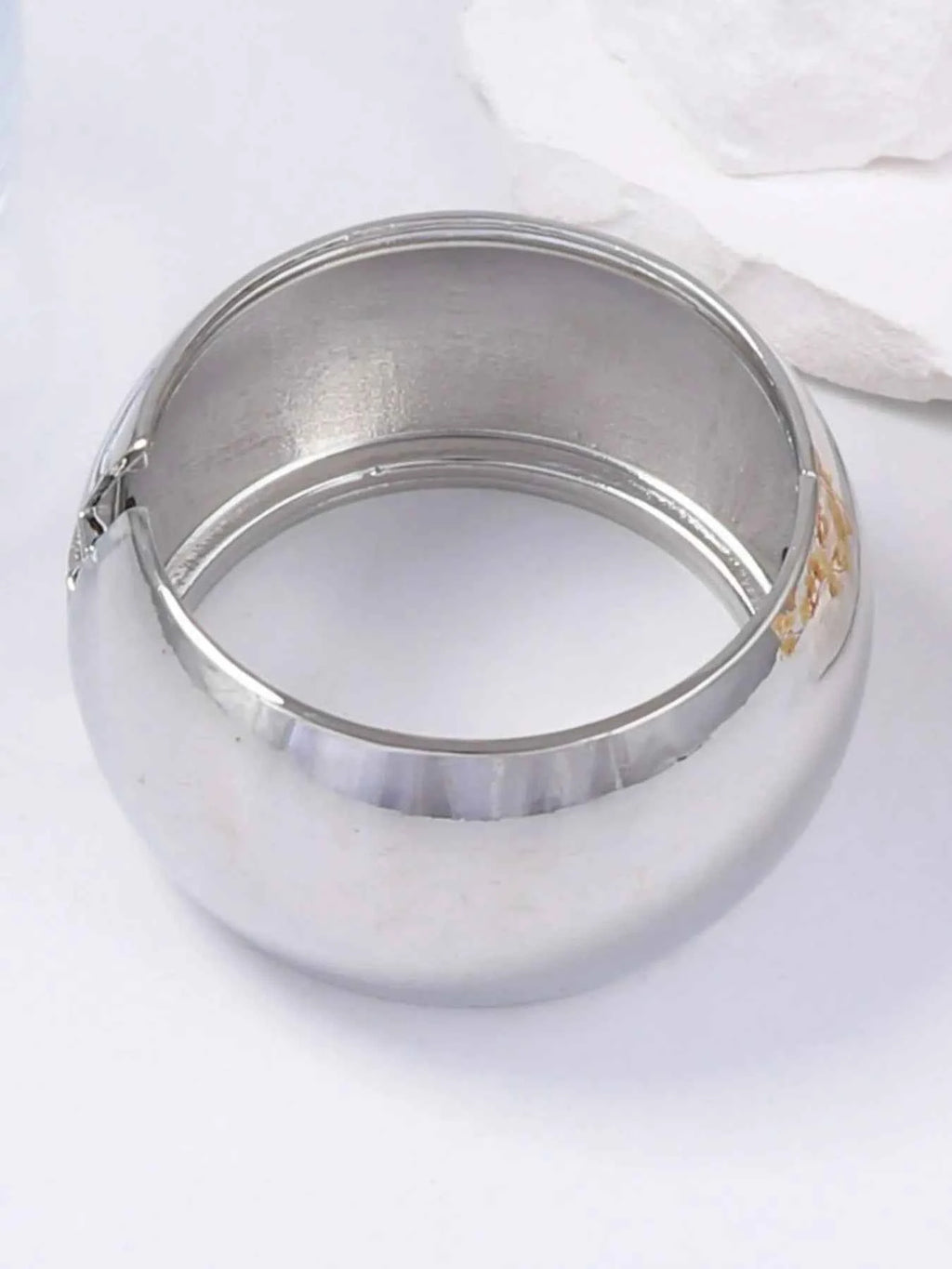 Zinc Alloy Wide Band Cuff Bracelet Silver One Size d7bbcdb3-71cc-48f4-9fa4-3fae95d79f44-Max-Origin