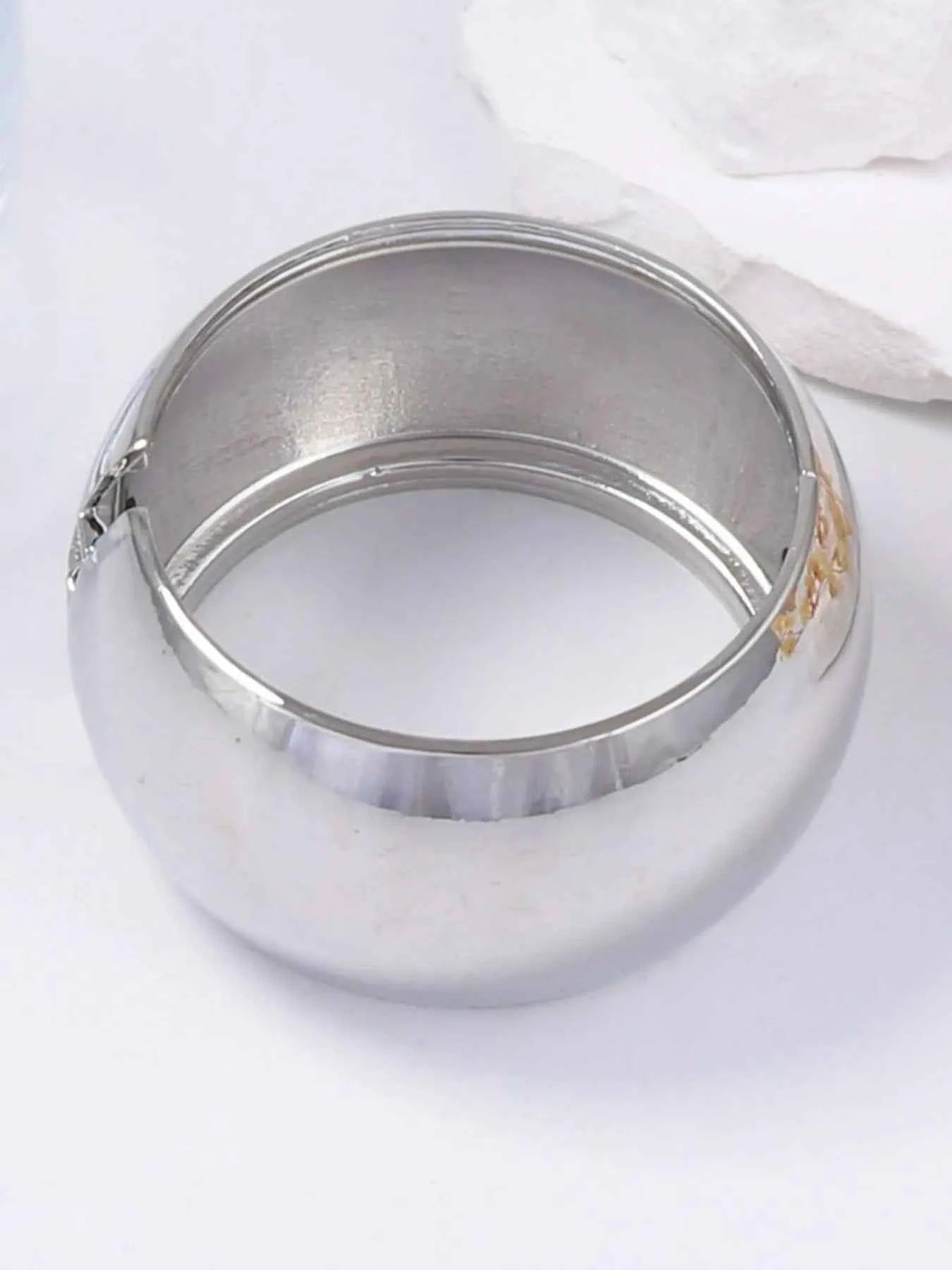 Zinc Alloy Wide Band Cuff Bracelet Silver One Size d7bbcdb3-71cc-48f4-9fa4-3fae95d79f44-Max-Origin