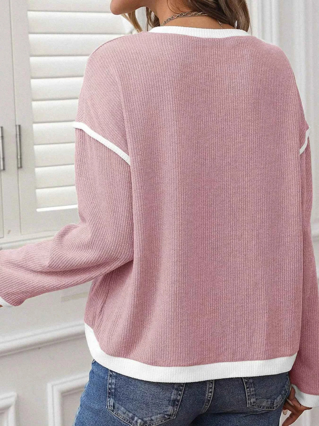 Contrast Color Trim Knit Drop Shoulder Loose Top d889aaa44b52497f8da2a32f61b841f4-Max-Origin