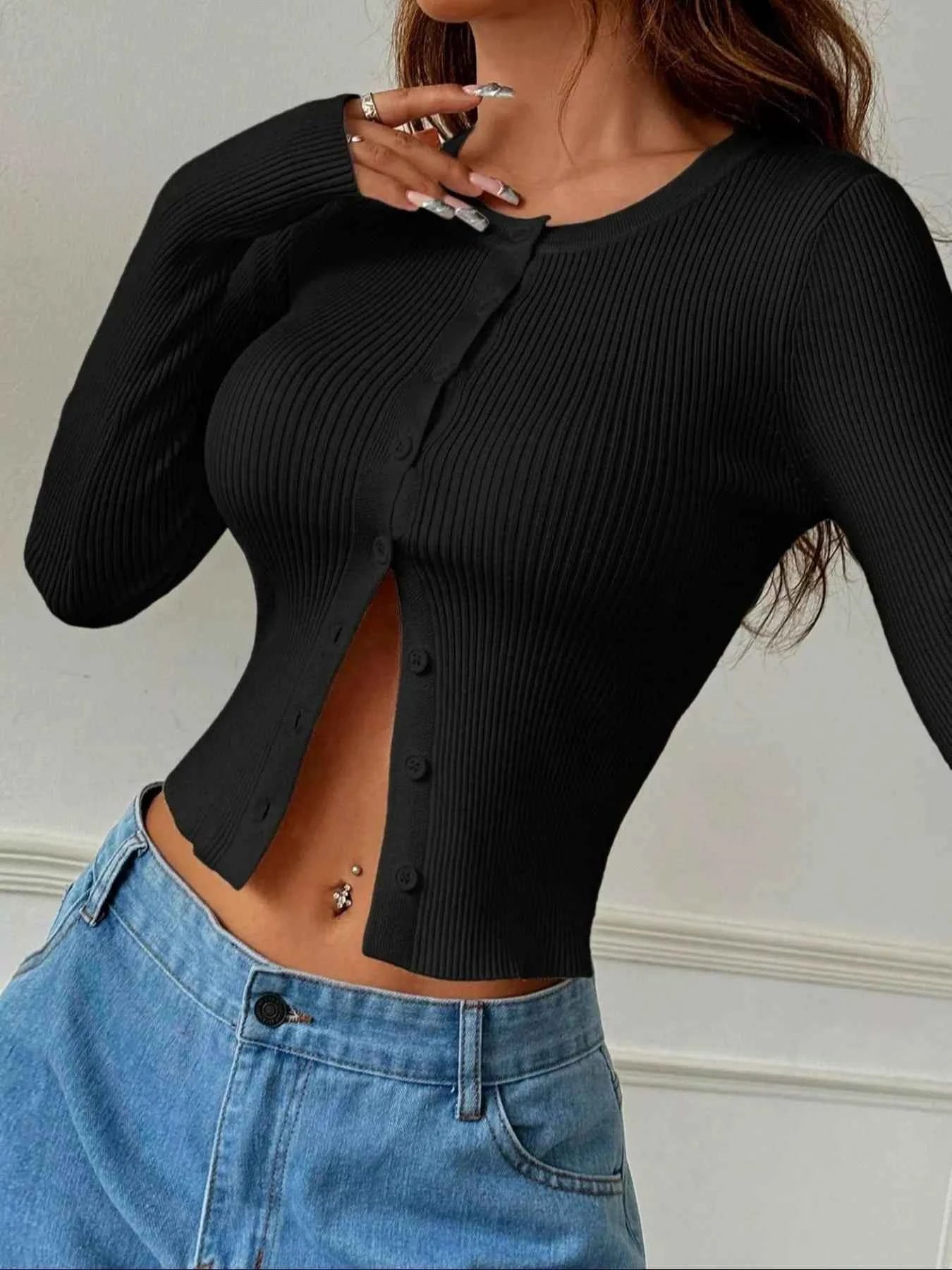 Ribbed Knit Button-Up Cropped Cardigan d8a1f6eb-4d8f-4298-98a6-3a6c24cf4625-Max-Origin