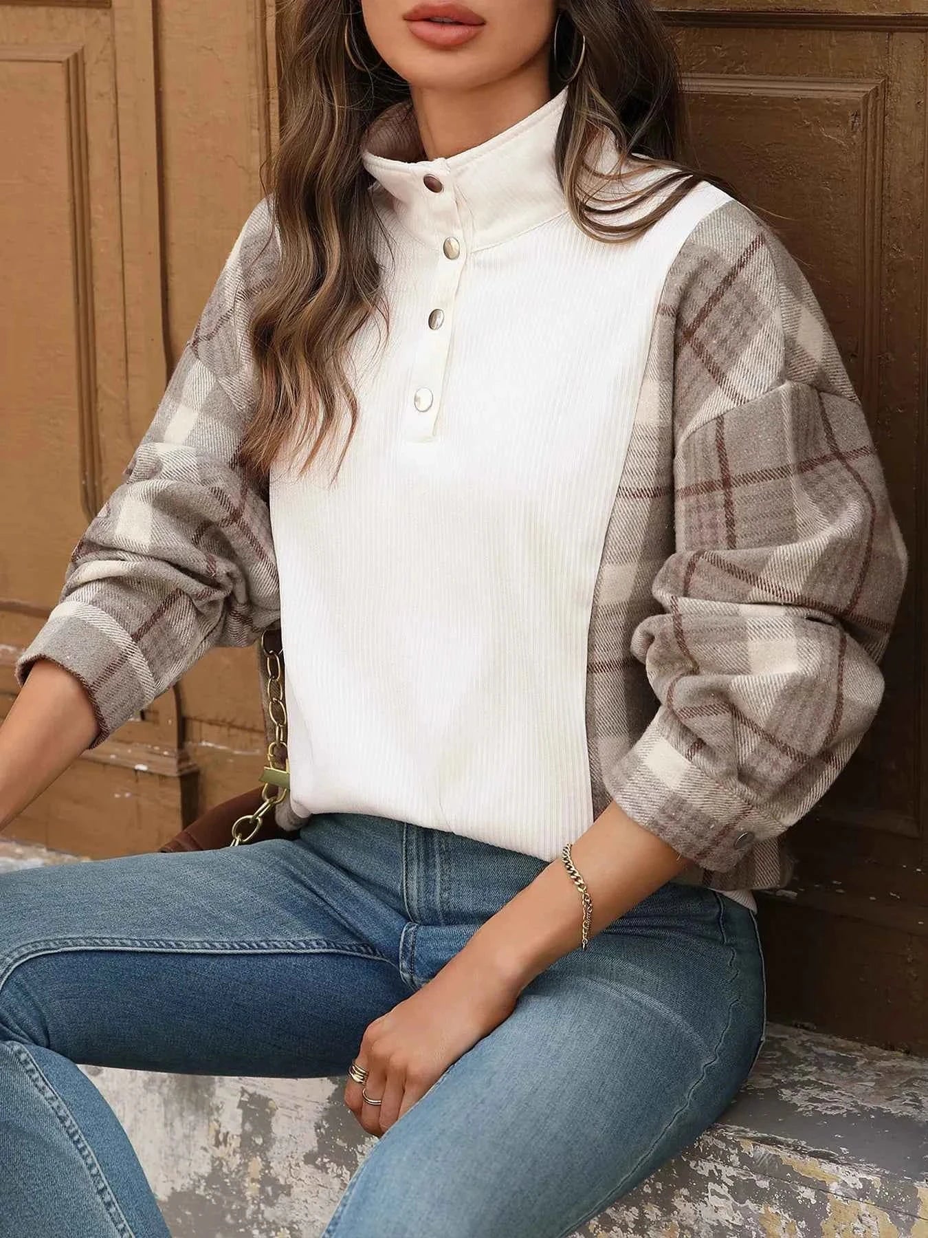 Snap Down Plaid Long Sleeve Sweatshirt d9ae9ee4-14c8-4d4c-90e7-bd3f2f0d8f28-Max-Origin