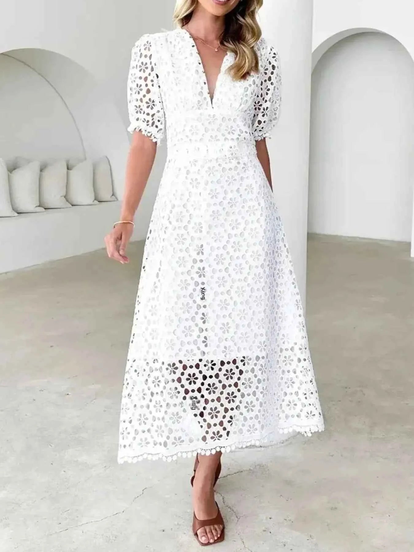 Eyelet Lace V-Neck Midi Dress with Puff Sleeves d9dc4d6b-617a-4c39-b496-9e61df91f7ae-Max-Origin