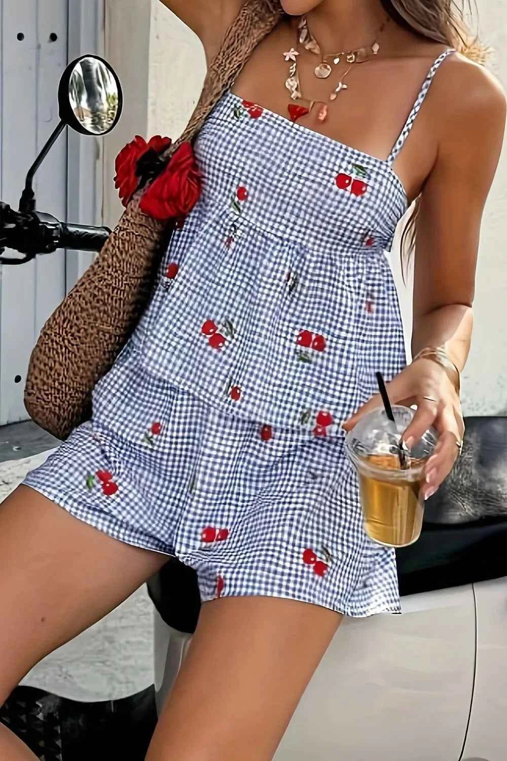 Floral Gingham Print Cami and Shorts Two-Piece Set da27f37d-507b-440c-907e-02b1157b4d00-Max-Origin