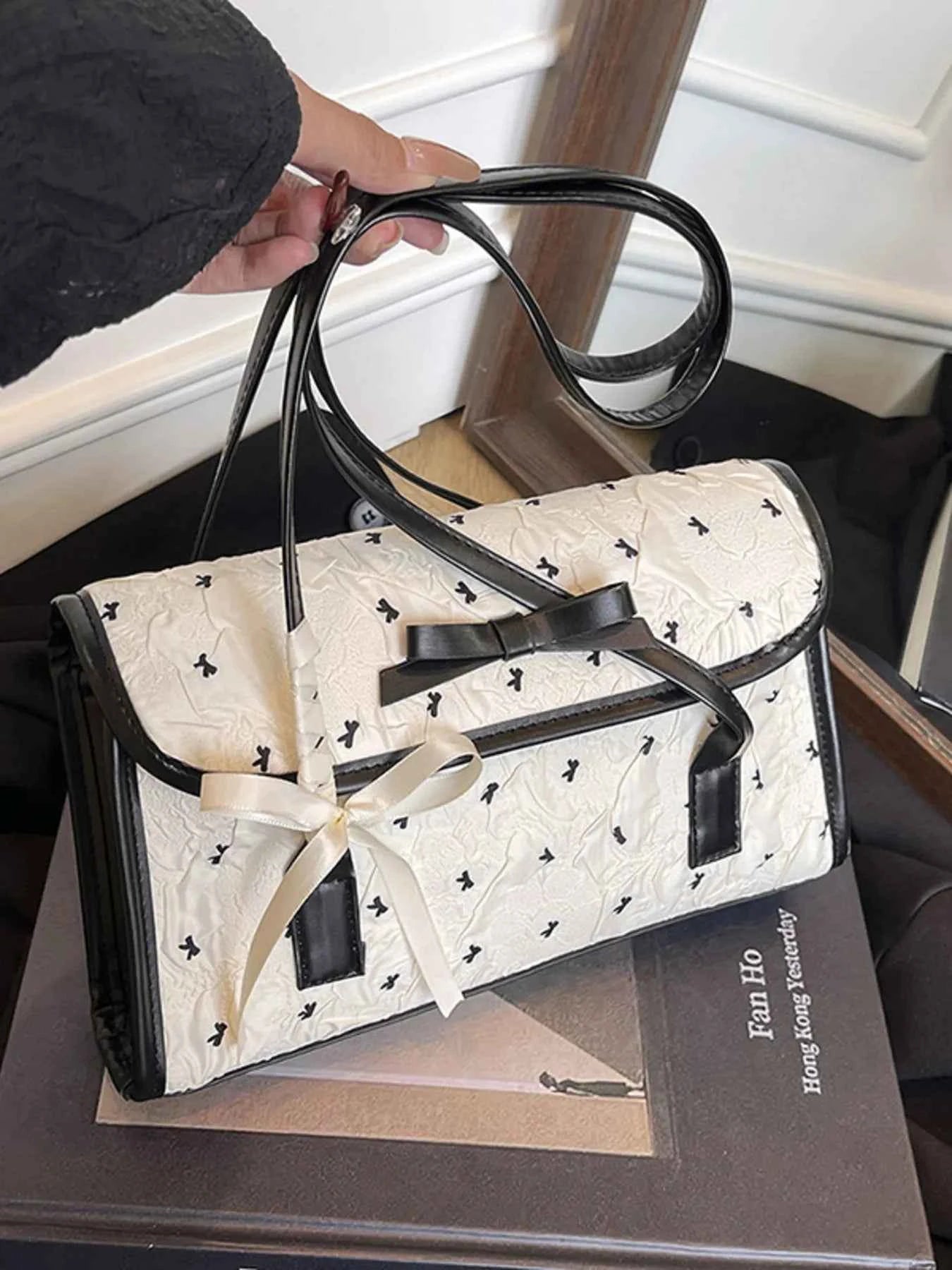 Bow PU Leather Shoulder Bag White One Size da309230dcb545dd91d9625dde9337f8-Max-Origin