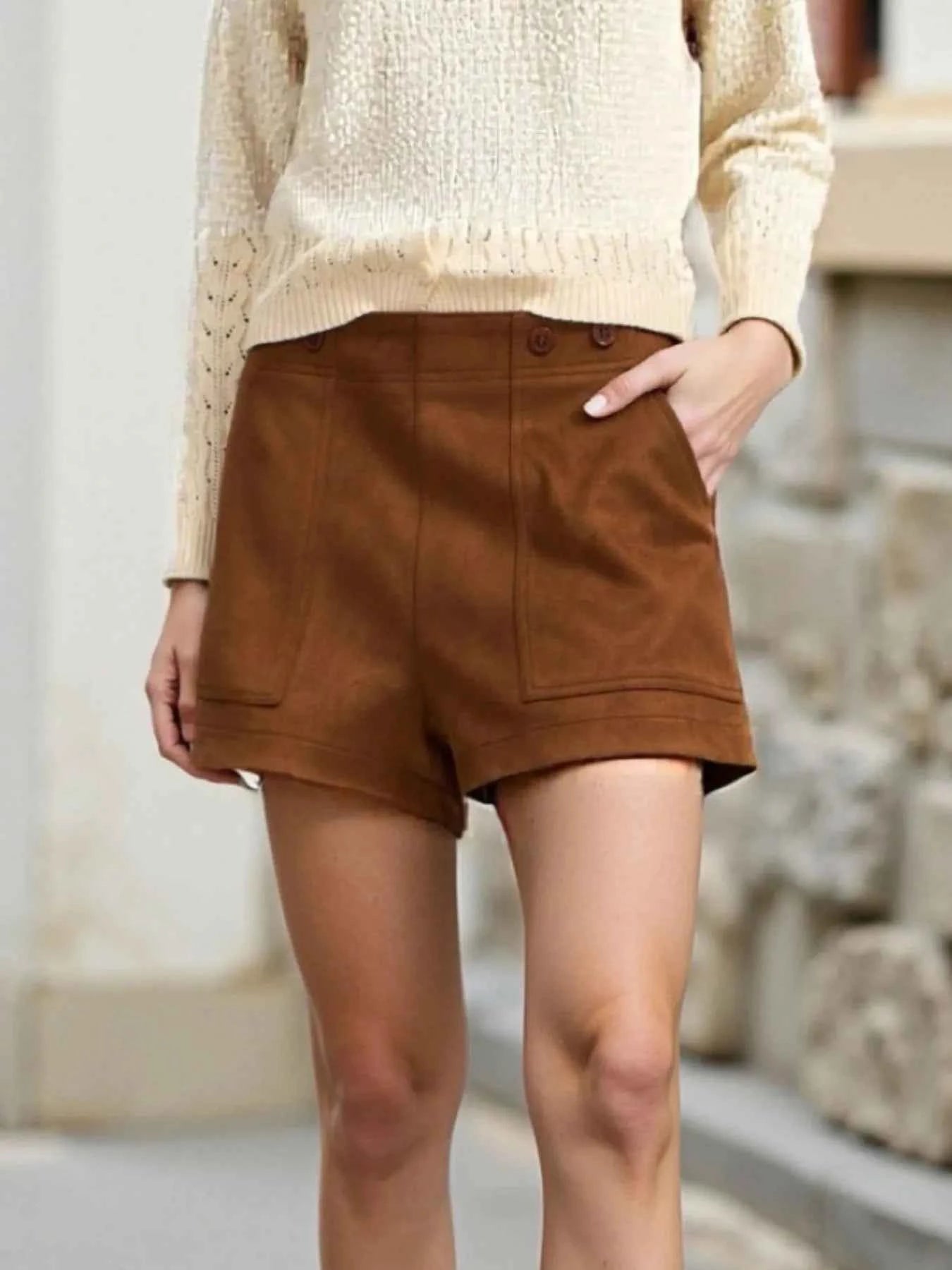 Pocketed Casual Shorts Caramel Color da3b71cc-52c9-45ca-bed6-4b3d9f4997a2-Max-Origin