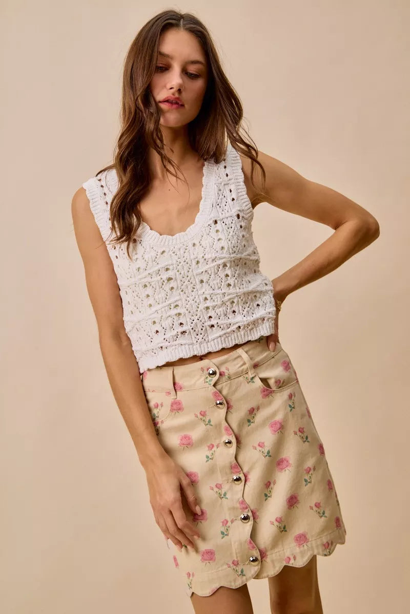 SO ME Floral Rose Print Cotton Twill Scallop Mini Skirt da3b7d9905d444e78d0439347463cef7-Max-Origin