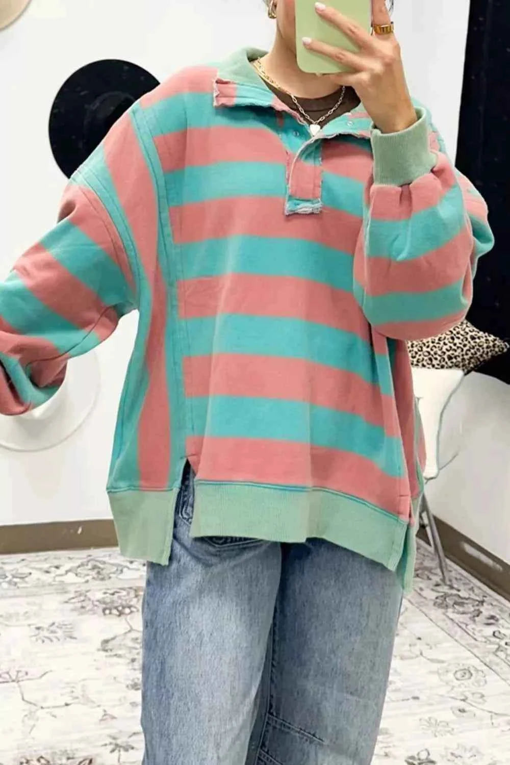 Stripe Colorblock Drop Shoulder Buttoned Collar Side Slit Top Stripe da544ccc-6074-407d-829b-0fc35e1e0dd6-Max-Origin