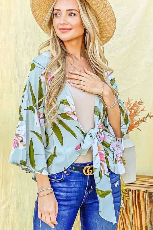 And The Why Front Tie Knot Floral Print Top dabd1ab2da20427eacb0f7e51e5562ee-Max-Origin