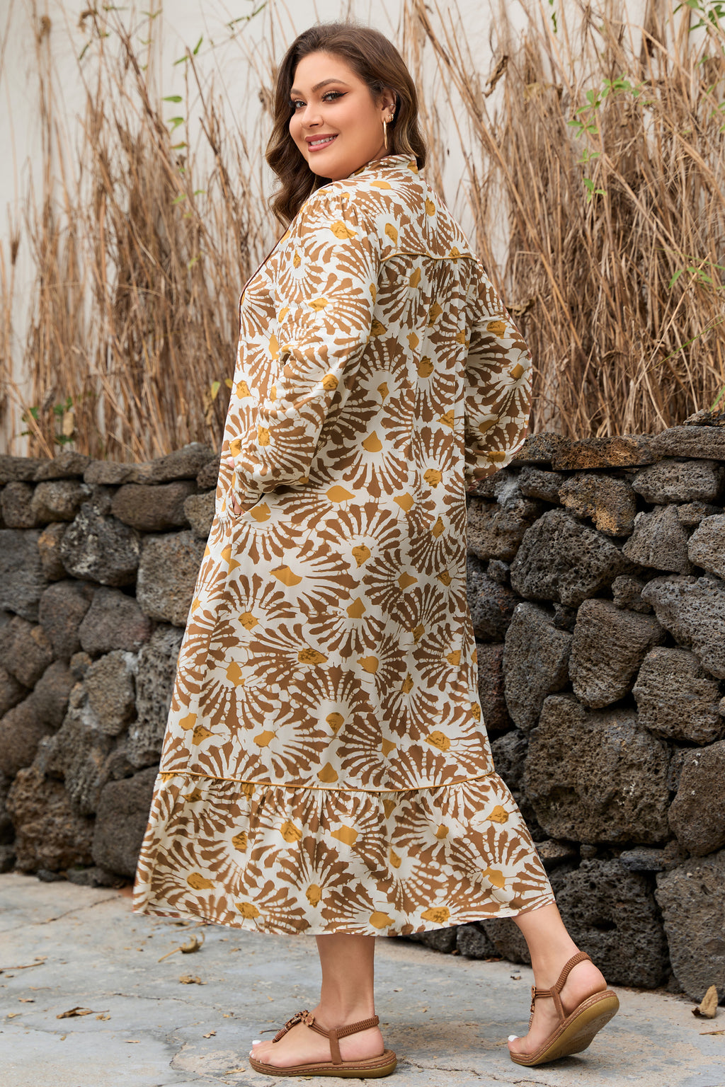 Khaki Abstract Plant Print Loose Plus Size Long Dress db2325e7b53a45bc