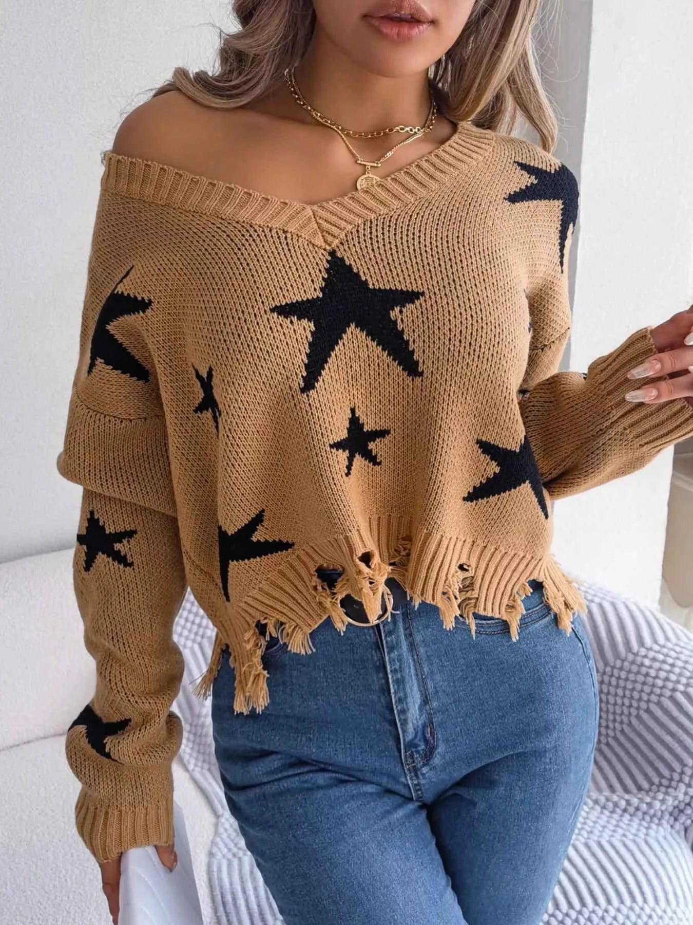 Star Pattern V-Neck Distressed Sweater db6d6f1c-af68-4cce-ae85-c1e587e78afe-Max-Origin