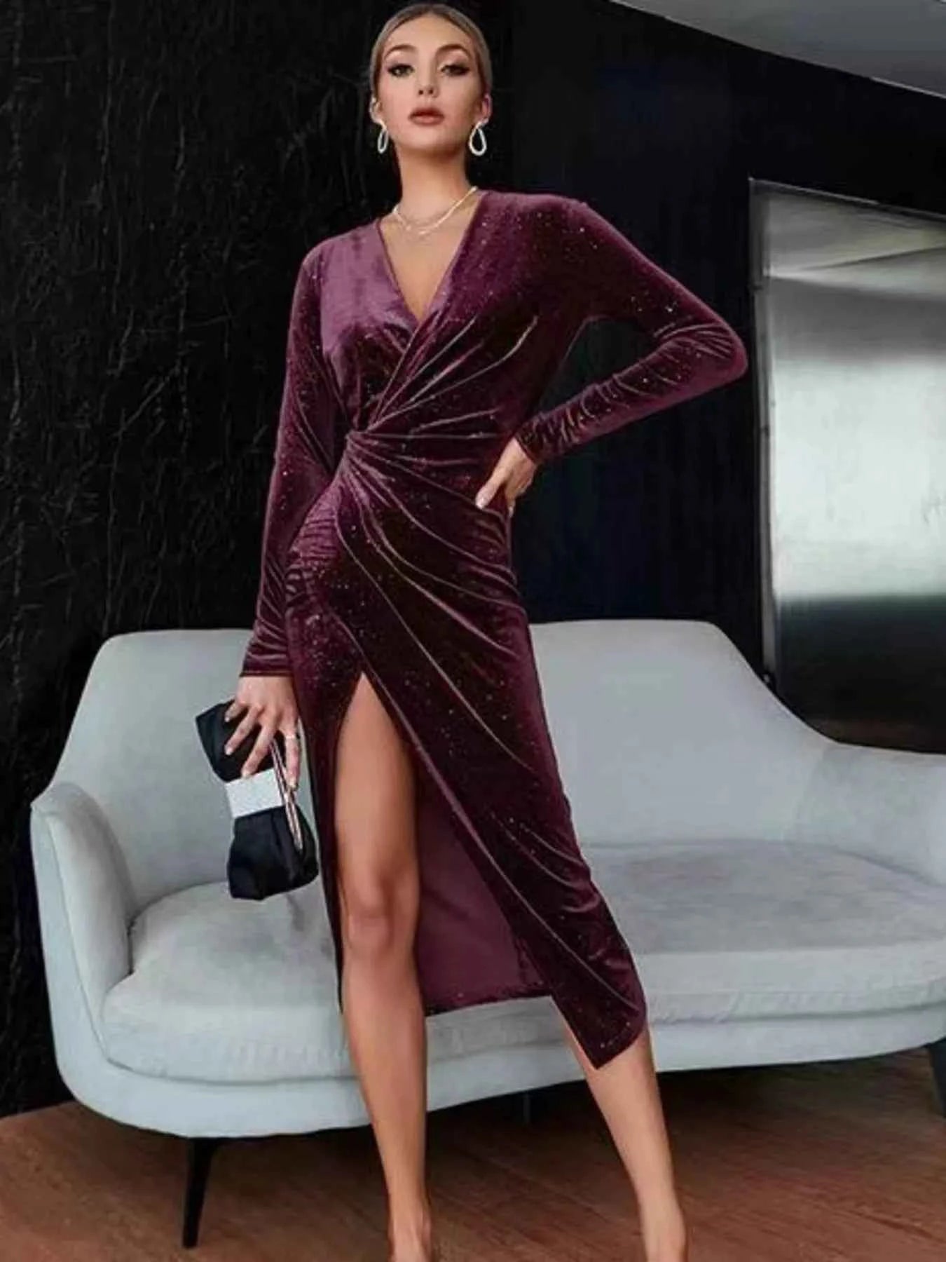 Velvet Ruched Slit Midi Dress Plum Purple dbee17f5aeec4bf1a887730a61c99bea-Max-Origin