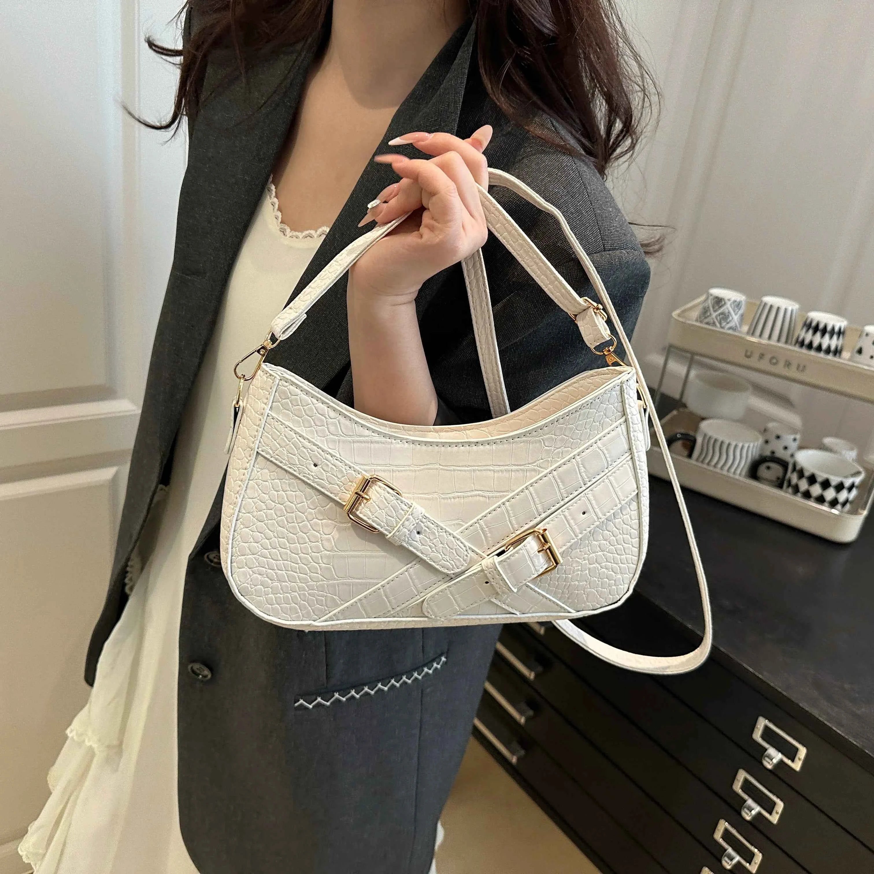 Crocodile Pattern Underarm Shoulder Bag White onesize dc560721581e48928bcf328db893a0b2-Max-Origin