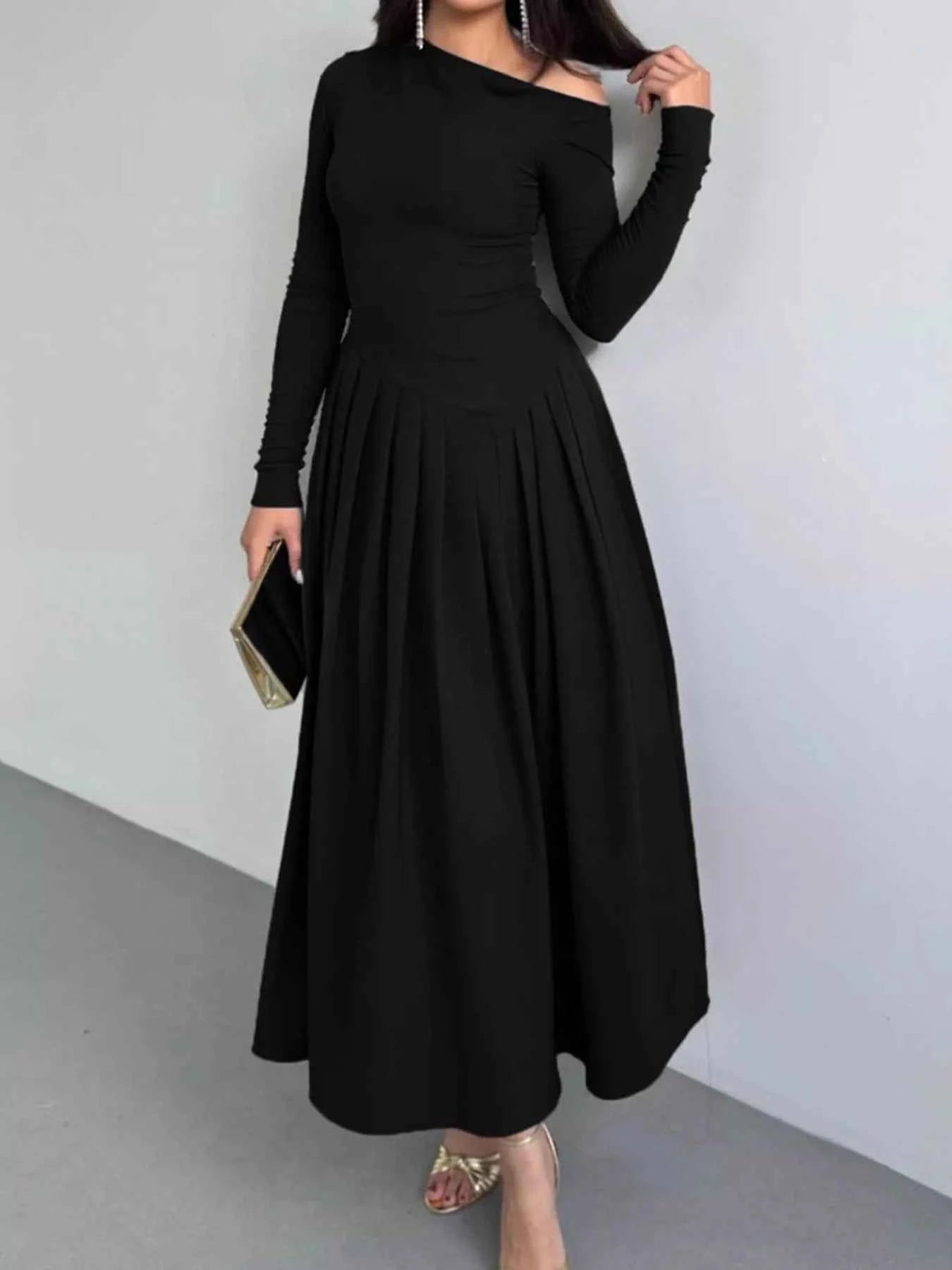 Ruched One Shoulder Long Sleeve Dress dc57849105354420911bf7e3a6099692-Max-Origin