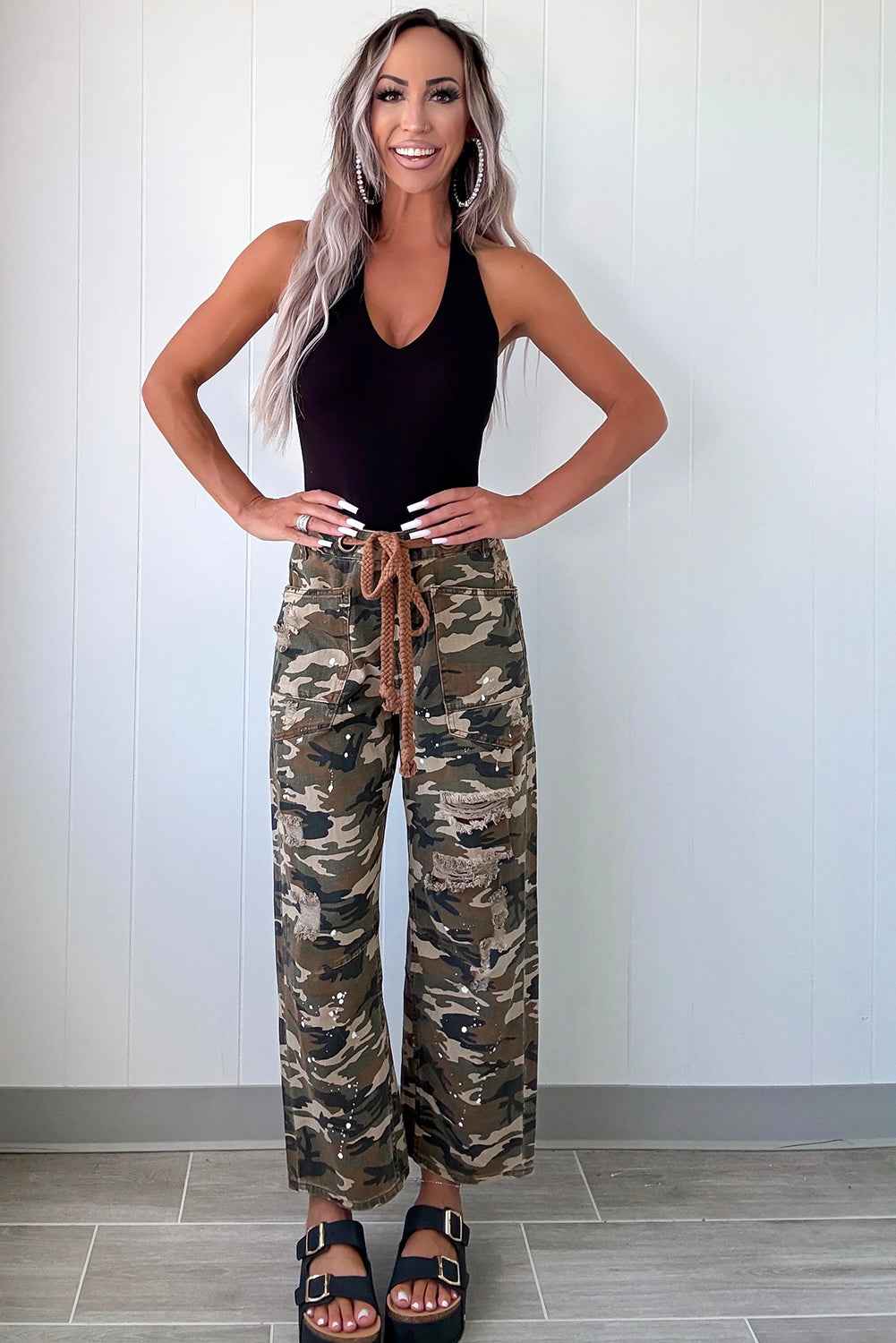 Green Camouflage Print Splashed Distressed Loose Denim Pants dce801ba35fe4212