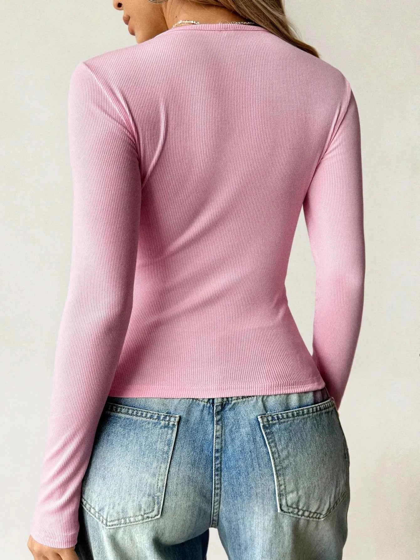 Ribbed Knit Long Sleeve T-Shirt dcee20df-b4a2-4a8d-9126-7334cb0127df-Max-Origin