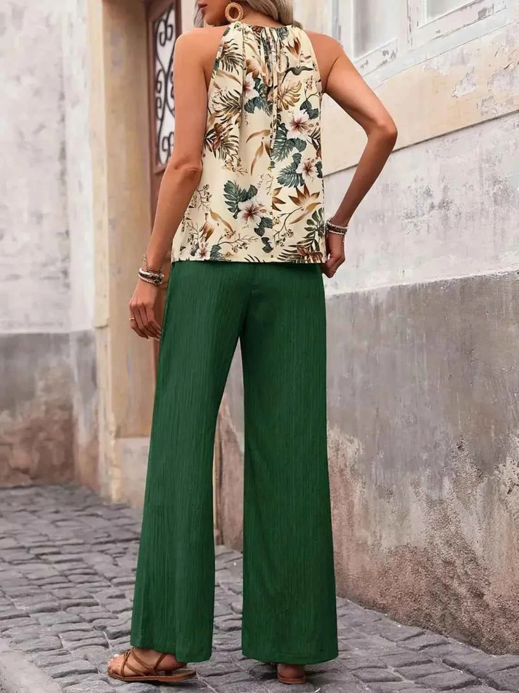 Printed Tank Top and Wide Leg Pants Set dd20b56b-836e-4522-a682-ab6989b043f4-Max-Origin