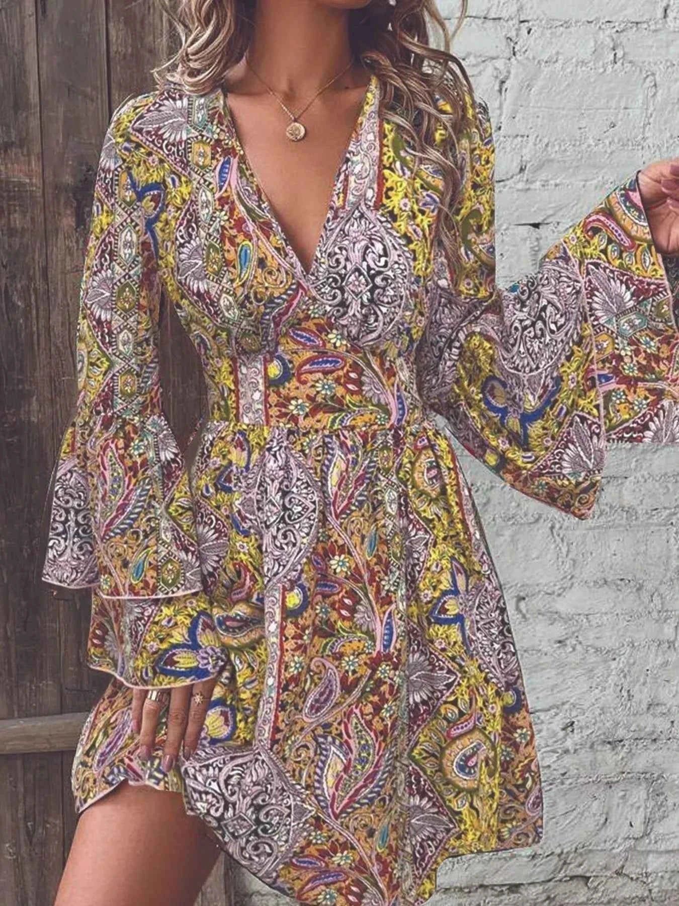 Paisley Print V-Neck Flounce Sleeve Dress Yellow dd30c895-21ee-46e8-a527-f4580da9260b-Max-Origin